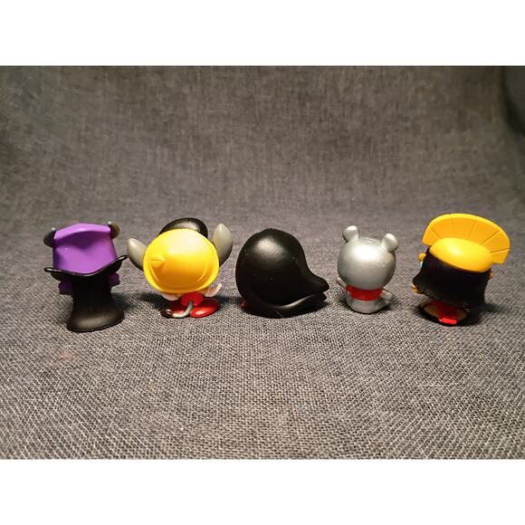 Disney Doorables - Pocahontas, Pinocchio, Zurg, Pooh, Kuzco - Picture 2 of 7